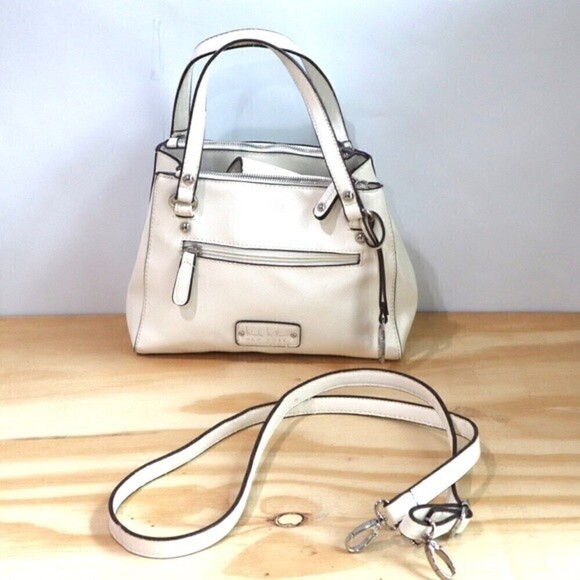 Nicole Miller New York Purse and Cross Body color White detachable strap - Picture 8 of 10